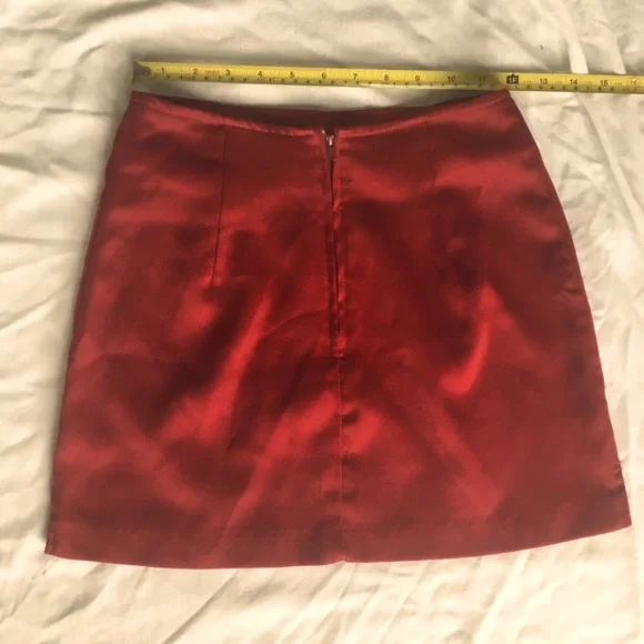 90’s Joule burgundy miniskirt with side slits. - Picture 6 of 6